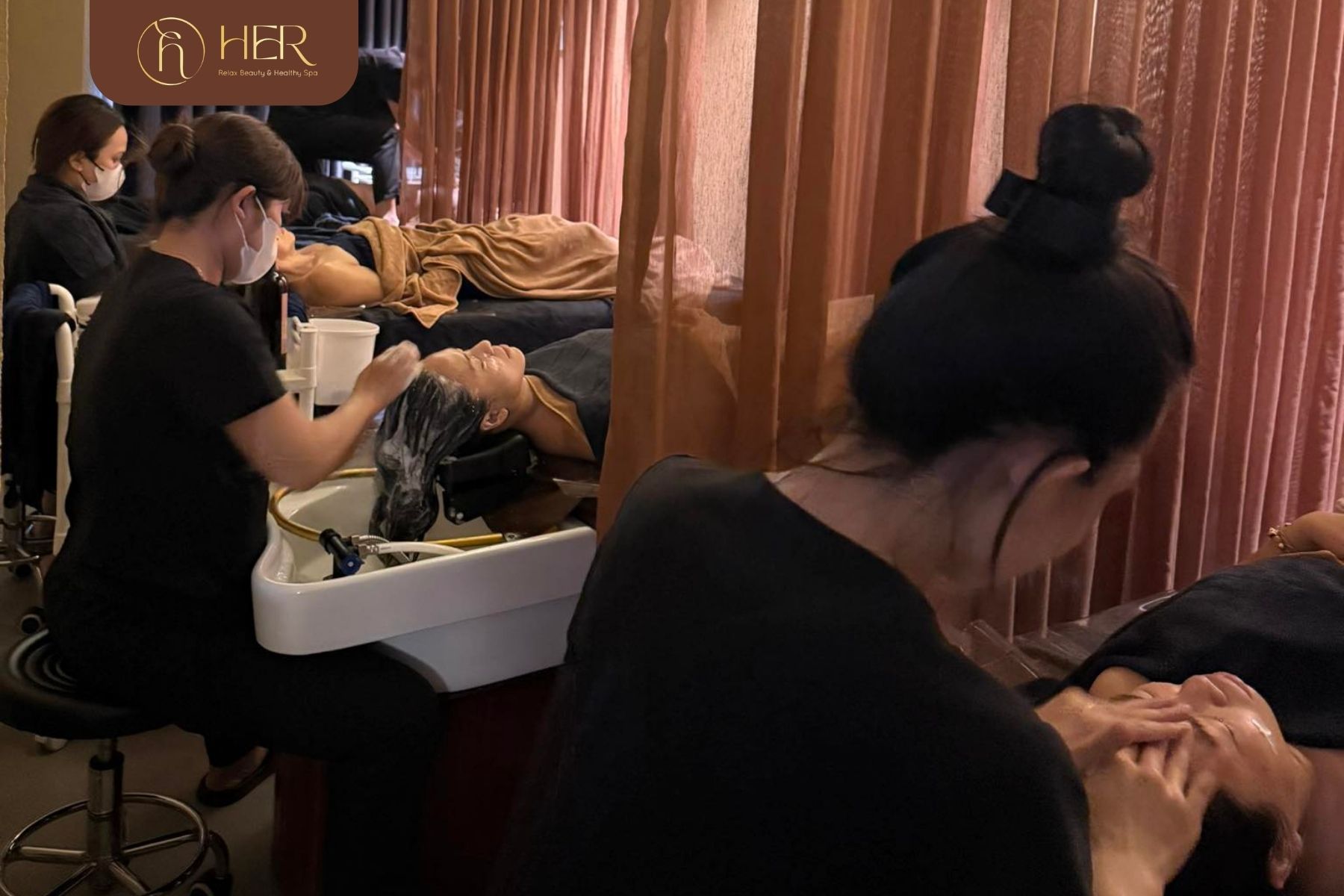 Ngải cứu dưỡng sinh tại Herspa giúp điều hòa khí huyết, mang lại sự thoải mái.