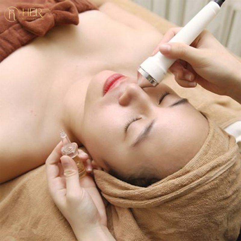 Herspa Phan Thiết mang đến liệu trình hút chì thải độc da với quy trình chăm sóc da chuyên nghiệp.