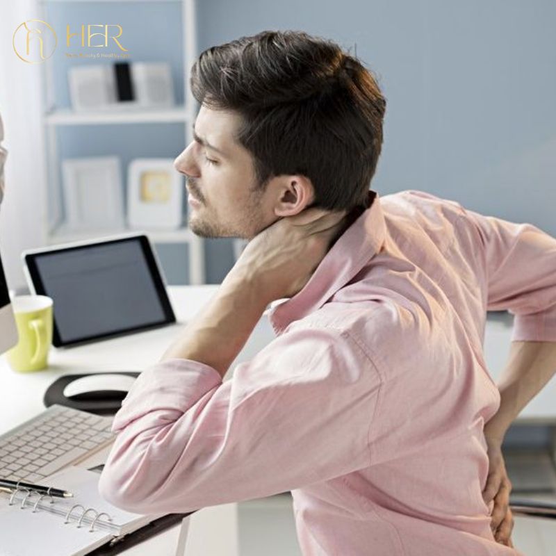 Thói quen ngồi lâu có thể gây đau lưng, ảnh hưởng xấu đến tinh thần.